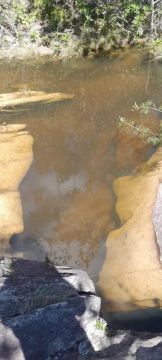 Vende se  esse terreno com nascente e um rio de água cristalina em ibicoara chapada  