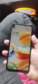 Smartphone Android LG K61 com carregador e cabo USB. Tela grande, Câmera de Alta Resolução