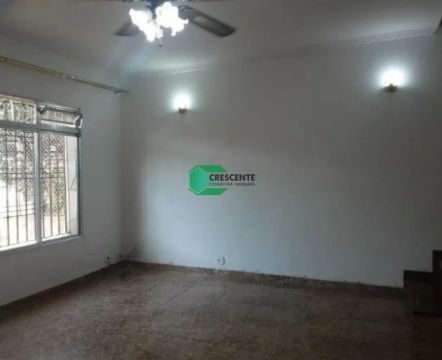 Sobrado próximo Avenida Atlântica e à Lino Jardim e todo comércio local
