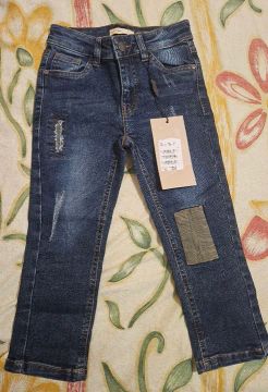 Calça infantil.