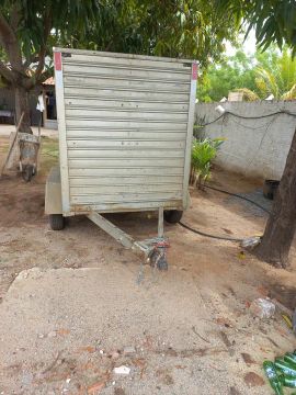 Carreta reboque para trabalho