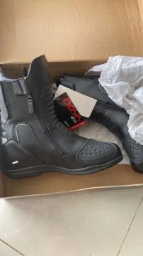 Bota motociclista 