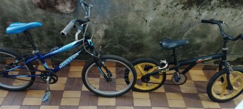 Bicicletas Houston e Caloi,..150,00 menor,250,00 maior, contato * 