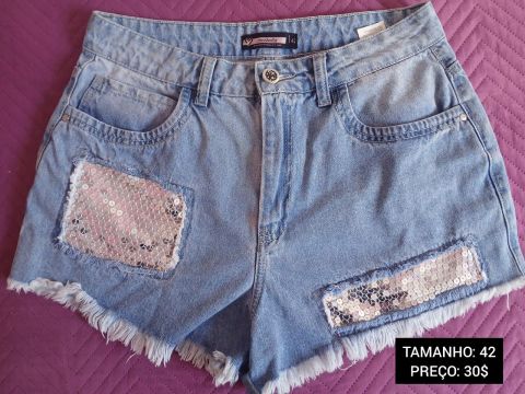 Short Jeans com Paetês