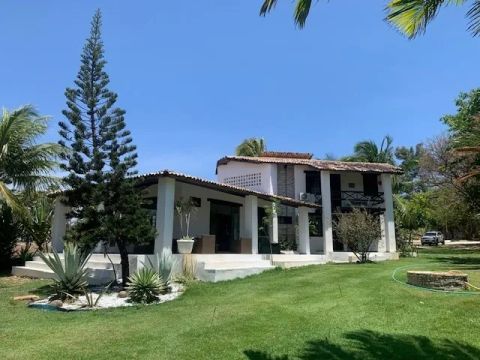 CASA para alugar na cidade de BEBERIBE-CE
