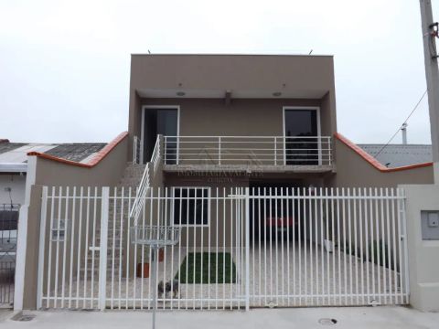 Triplex localizado no bairro São Braz, com 2 suítes e 2 quartos, área gourmet - 250m2