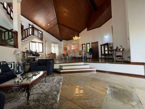 Casa à venda, 8 quartos, 2 suítes, 8 vagas, Paquetá - Belo Horizonte/MG