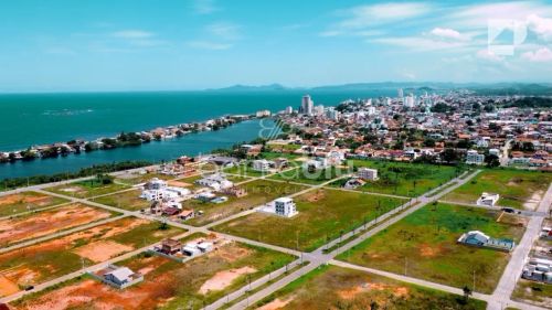 Terreno com 448m² 14x32 - Bairro Nova Barra Velha