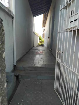 Casa para locação na região central de Bauru com 03 dormitórios