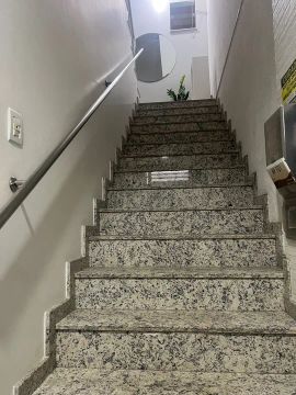 Apartamento com 3 quartos, 2 banheiros e 1 vaga de garagem