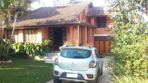 Aluga-se bela Casa térrea em Florianópolis para Carnaval/Temporada