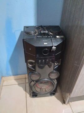 Som LG com Bluetooth e Rádio