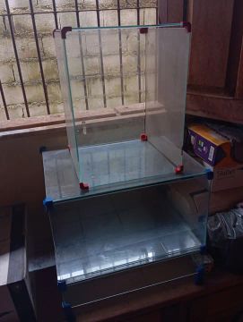 Vendo peças de vitrine