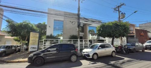 Alugo sala comercial dentro de clinica no bairro Duque de Caxias Cuiabá/MT