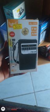 Rádio Portátil FM/AM - Novo