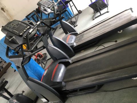 Esteira Academia
