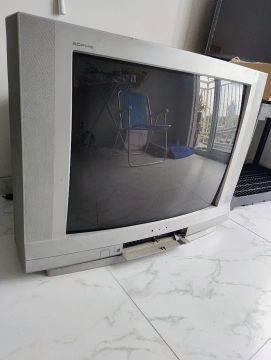 "tv de tubo" - TVs no Brasil