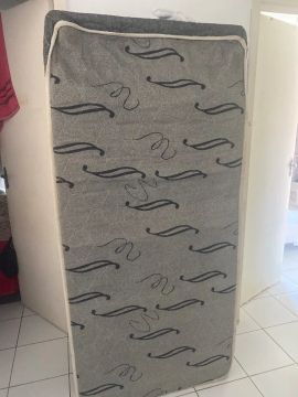  cama com defeito 