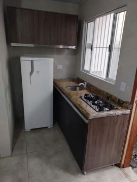 alugo kitnetes no capão raso
