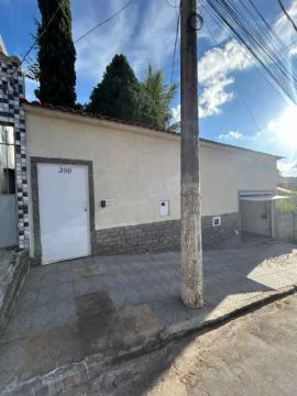 Casa Triplex para Aluguel no Monte Castelo