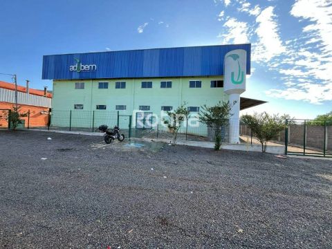 Galpão para alugar, Distrito Industrial - Uberlândia/MG - Rotina Imobiliária