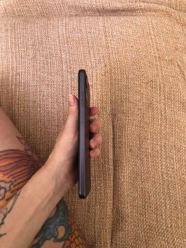 Smartphone Android em ótimo estado