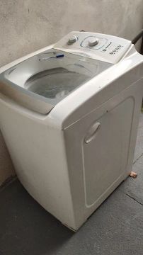 Máquina de Lavar Automática