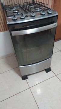 Fogão 4 Bocas com Forno