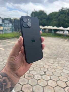 iPhone 15 256 GB - seminovo 