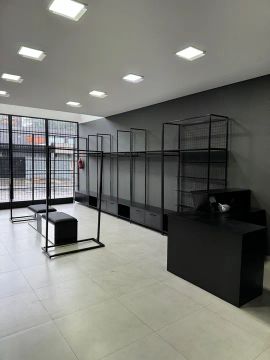 Loja de Roupas de Alto Padrão.