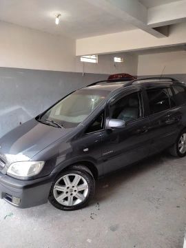 Zafira elegance 2.0 8v flexpower ( Vendo com certa urgência)leia o anúncio obriga. do