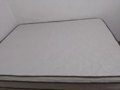 Cama de casal box