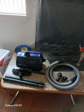 IMPERDÍVEL- Aspirador de Pó Electrolux Compact Plus.