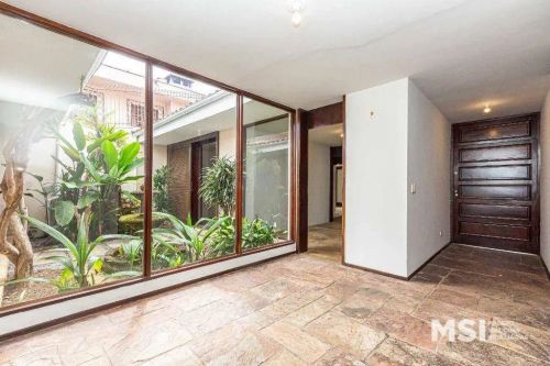 Casa com 4 quartos, piscina e churrasqueira à venda por R$ 1.450.000 - Jardim Social - Cur