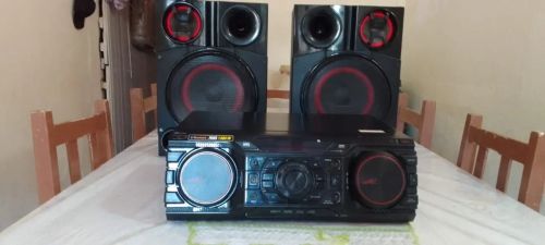 Som LG 1800w rms com bluetooth 