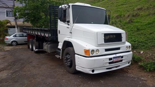 Caminhão Mercedes Benz 1620 - Ótimo estado