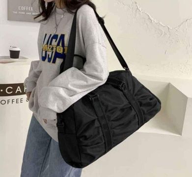 Bolsas Esportiva Espaçosa  Ideal para Academia Viagens! ENTREGO EM TODO DF