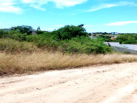 Terreno no loteamento Iguaba Green, no Bairro Vila Nova com 450,00 m² (15x30 mts).