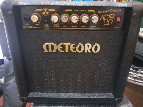 Guitarra + cubo meteoro 