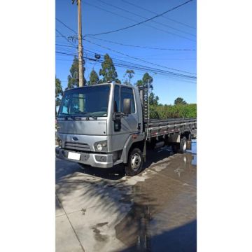Caminhão cargo 816s 2015 