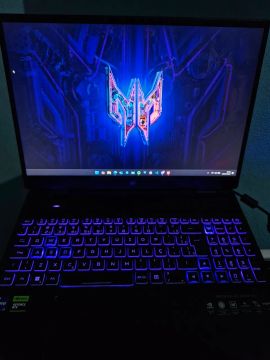 Predator Helios neo 16