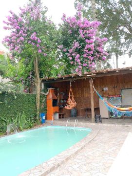 Casa com piscina Embu Guaçu sp vale florido