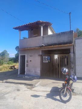 Casa em Florestal 5 Kitnets completos sala   quarto,cozinha  Banheiro e área