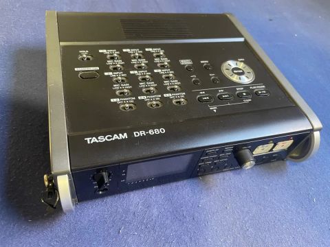 Gravador Tascam Dr-680