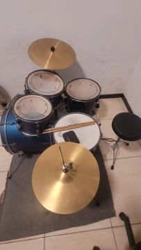 Bateria acústica Odery The Tiger - alguns meses de uso e em perfeito estado!