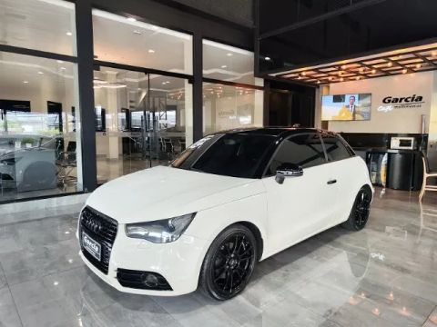 Audi A1 1.4 TFSI Attraction S Tronic 2012