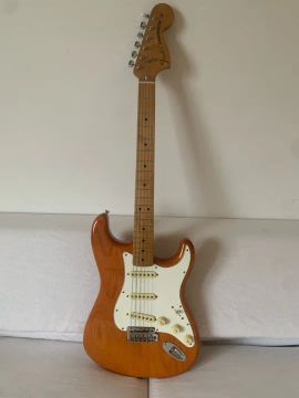 Urgente!  Fender Vintera '70s Stratocaster MN Aged Natural