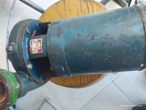 Motor de bomba trifasica
