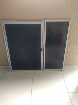 2 Portas de Vidro Temperado para Banheiro