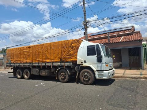 Ford Cargo 2622 Branco ano 2007
